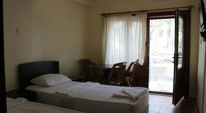 Акьяка: Lodges in Akyaka Kamp