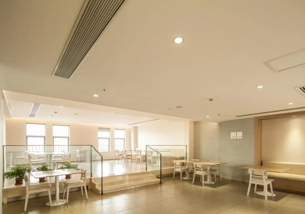 Шанхай: JI Hotel Shanghai Zhoupu Branch