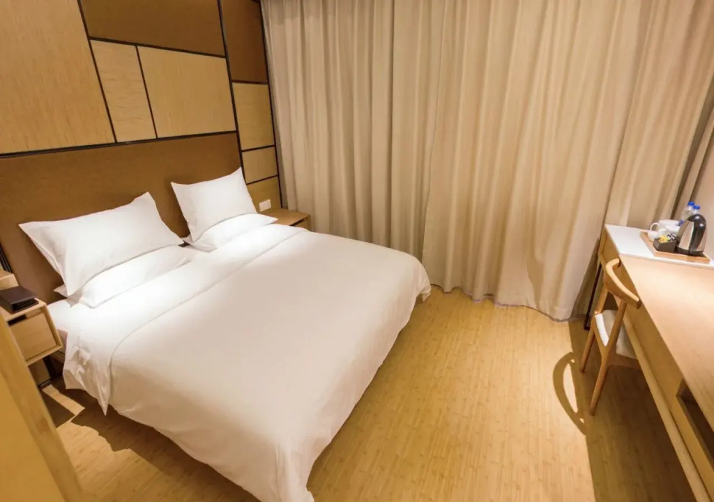 Шанхай: JI Hotel Shanghai Zhoupu Branch