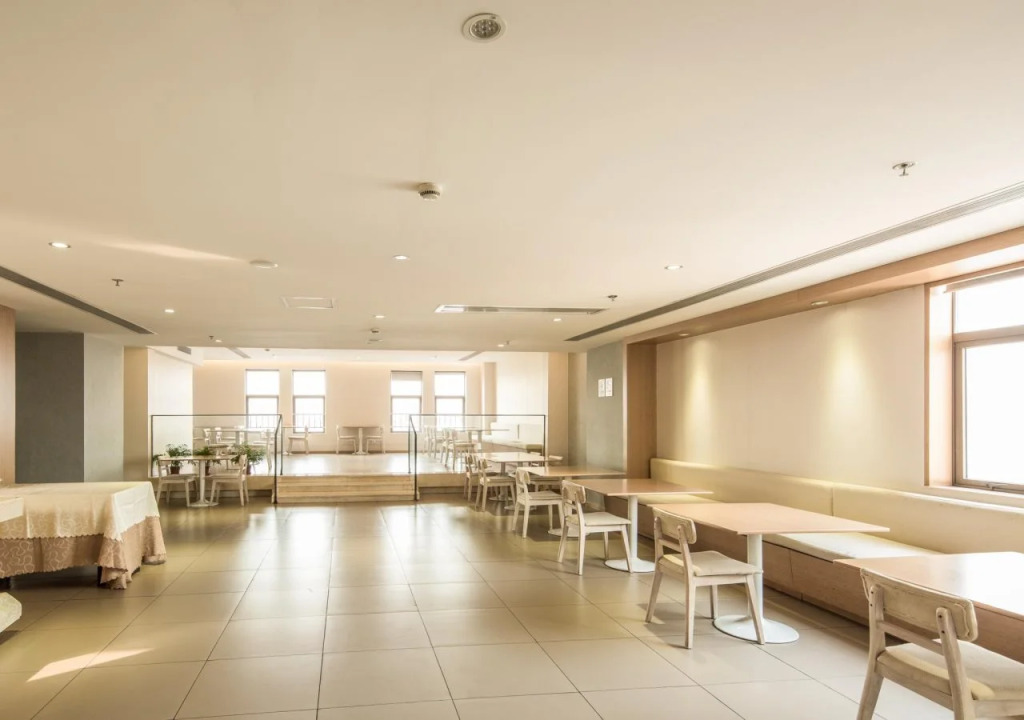 Шанхай: JI Hotel Shanghai Zhoupu Branch