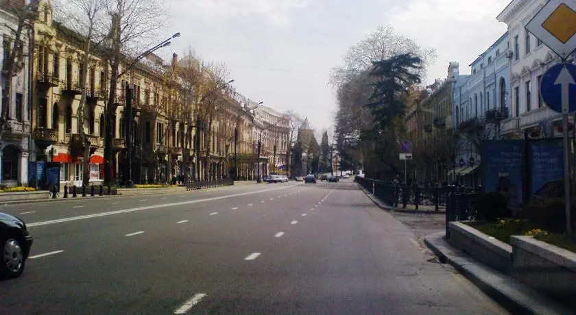 Тбилиси: 2-room cozy flat in the centre of Tbilisi