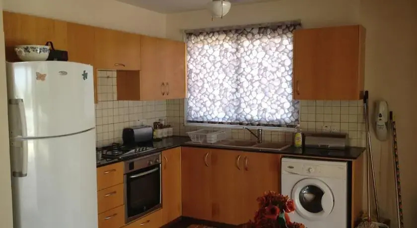 Паралимни: Katerinas Apartment