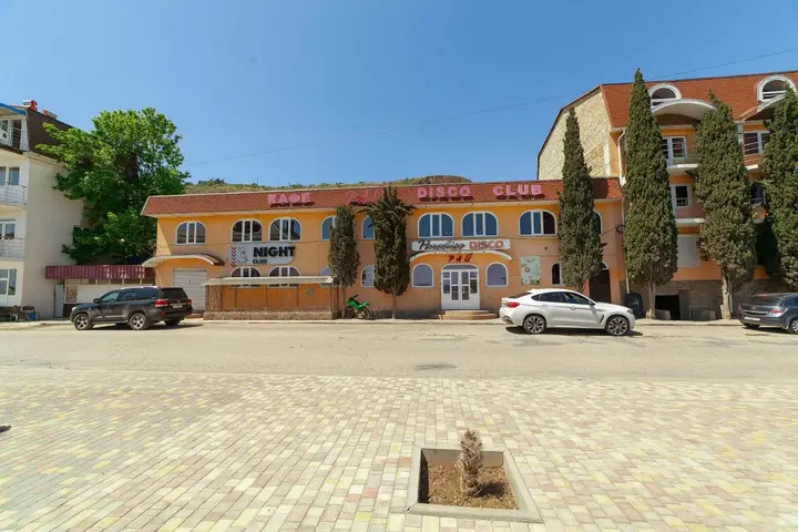 Рыбачье: Отель Рай