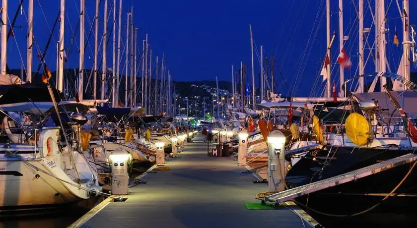 Бодрум: Pupa Yachting
