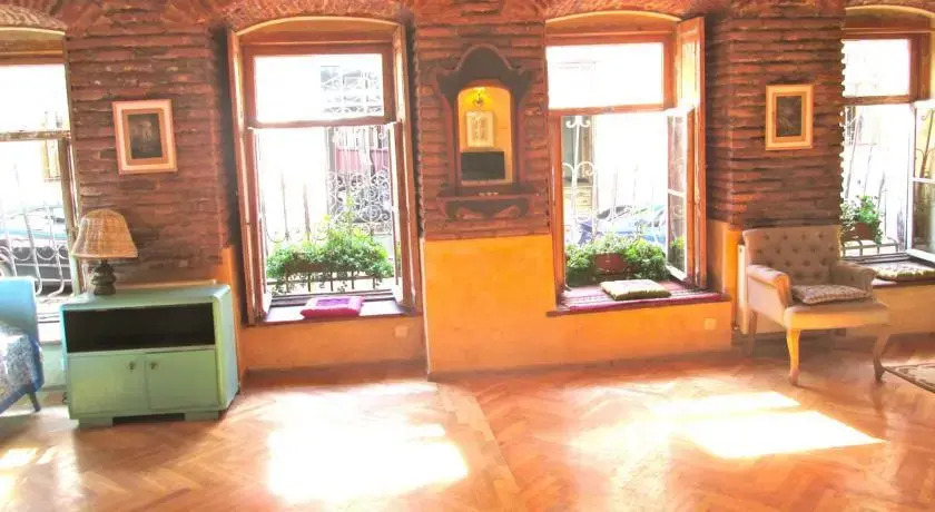 Тбилиси: Loft in Art Nouveau