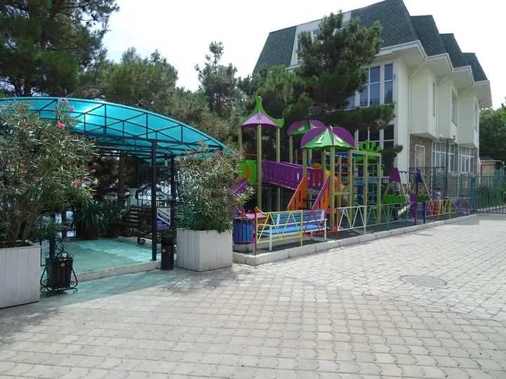 Никита: Royal Nikita Apartments