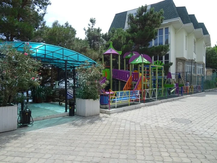 Никита: Royal Nikita Apartments