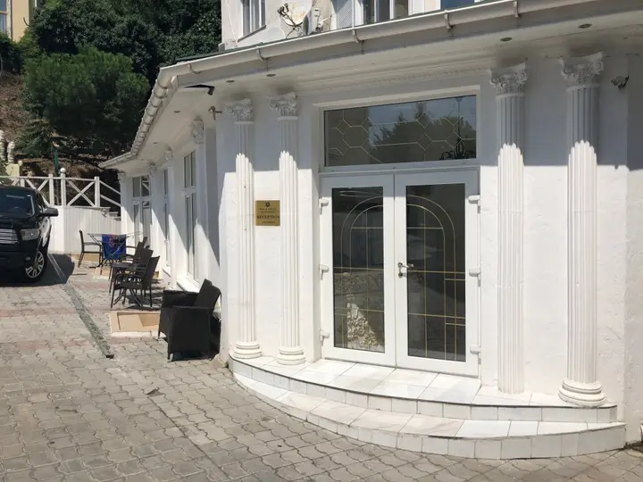 Никита: Royal Nikita Apartments