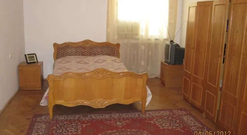 Ереван: Centre of Yerevan Four Bedroom Villa