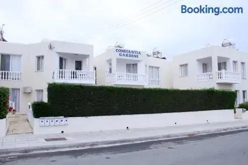 Пафос: Constantia Gardens