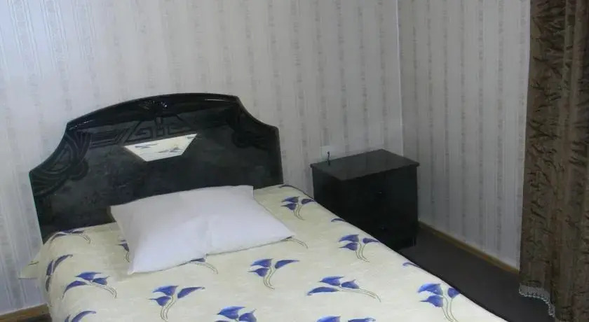Тбилиси: Guto Hotel