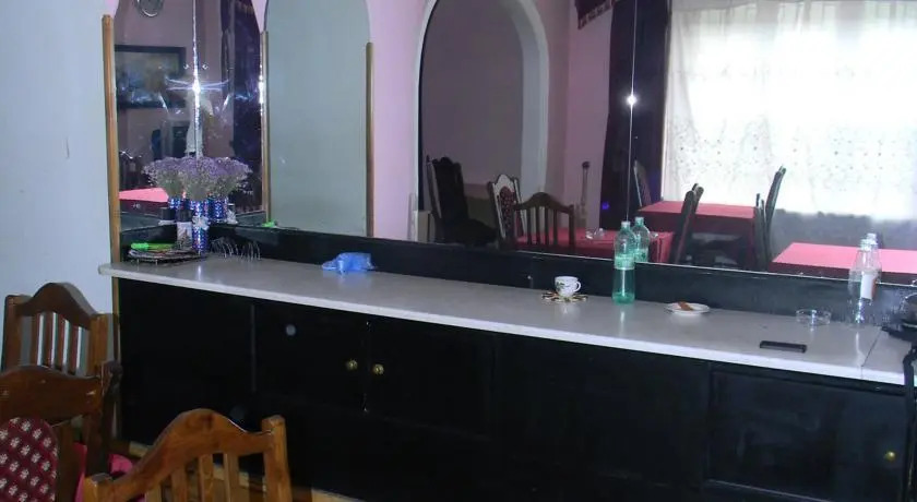 Тбилиси: Guto Hotel