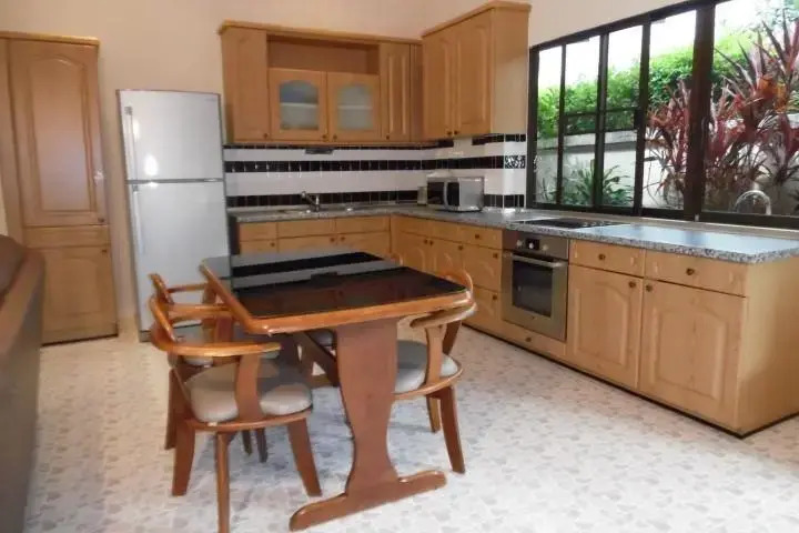 Тхаланг: Hideaway Villa