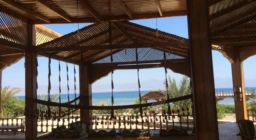 Нувейба: Saraya Beach