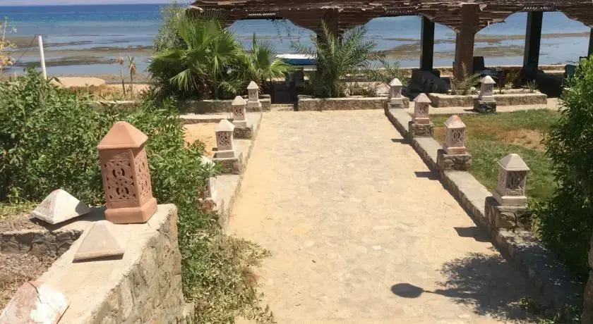 Нувейба: Saraya Beach