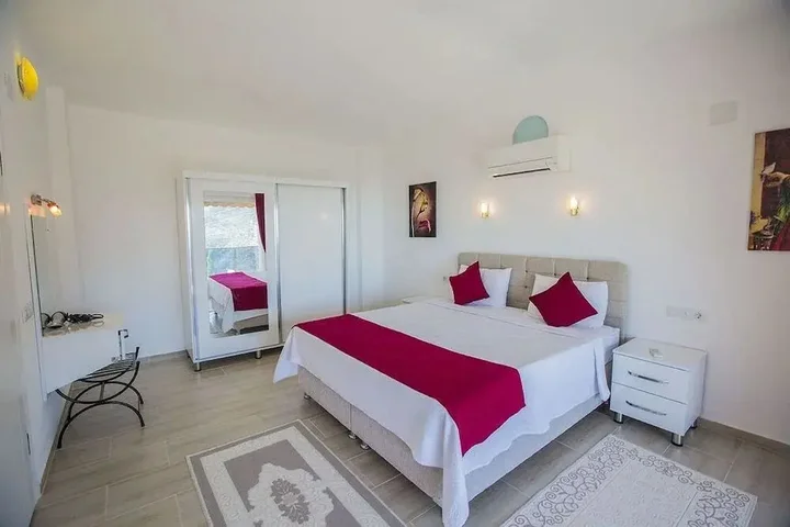 Исламлар: Villa Nar