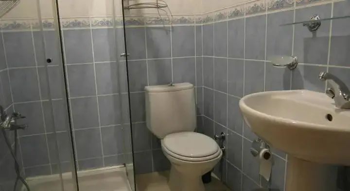 Исламлар: Villa Nar