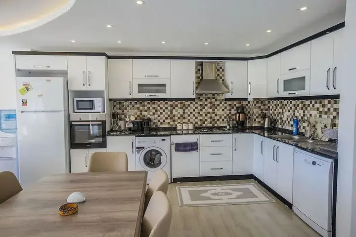 Исламлар: Villa Nar