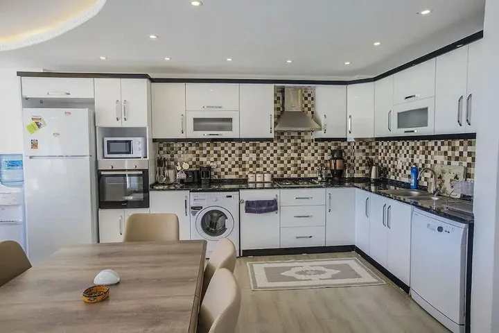 Исламлар: Villa Nar