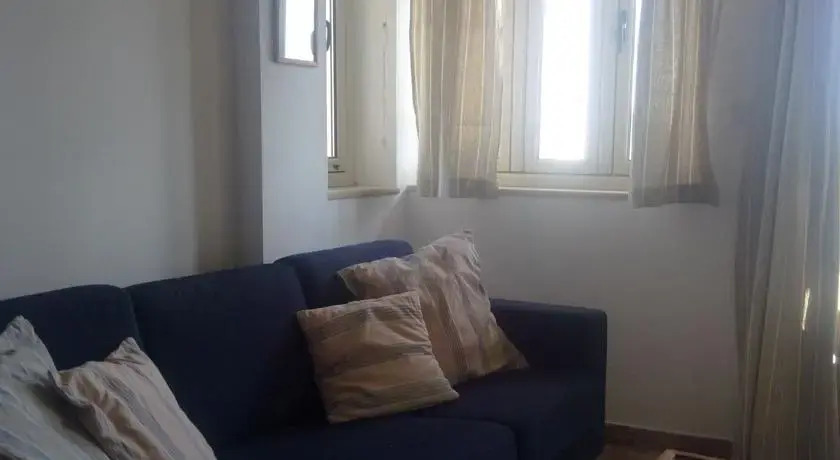 Киссонерга: Chloes House