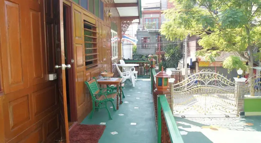 Чиангмай: La Vie En Rose Bed and Breakfast