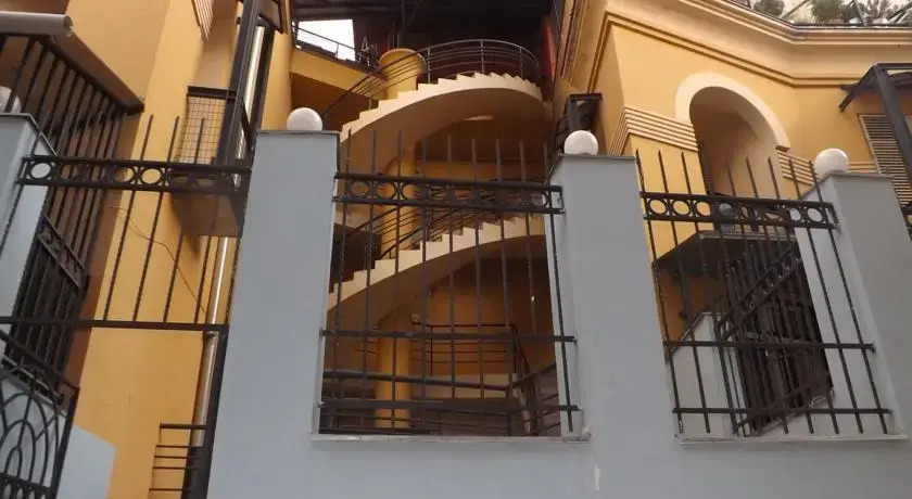 Тбилиси: Apartments Akhispireli