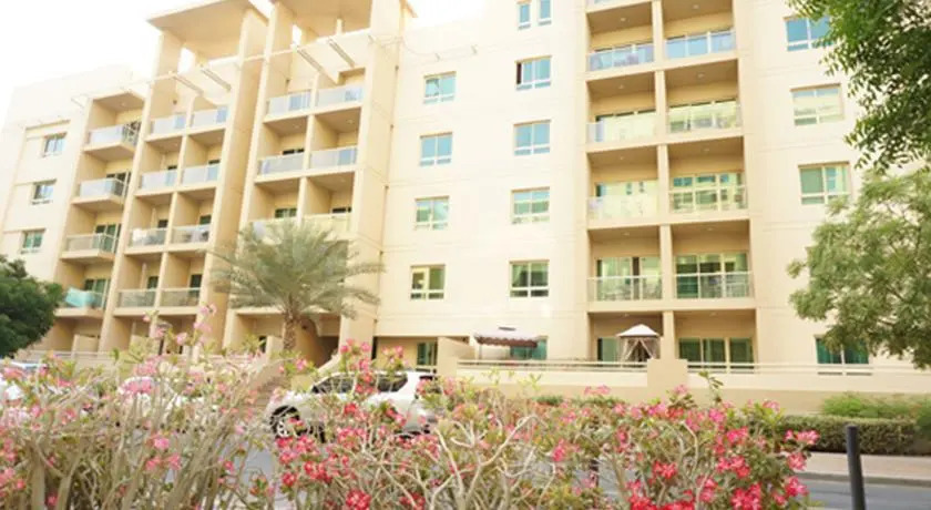 Дубай: Keys Please Holiday Homes - Greens Apartment