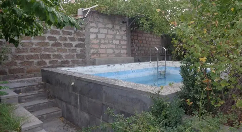 Ереван: With a Swimming Pool Villa