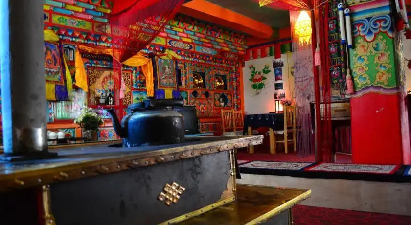Цзючжайгоу: Jiuzhaigou A Ke Cai Rang Hostel