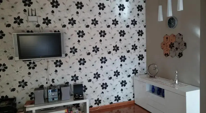 Пафос: Apartment 303