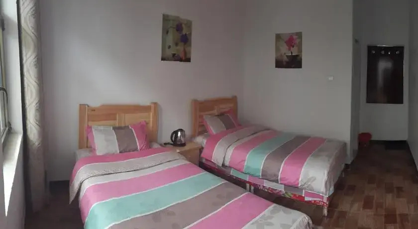 Цзюцюань: Dunhuang Ancient Path Hostel