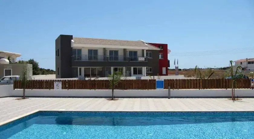 Паралимни: Maisonette Kypria M2