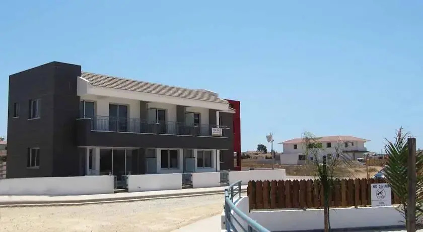 Паралимни: Maisonette Kypria M2