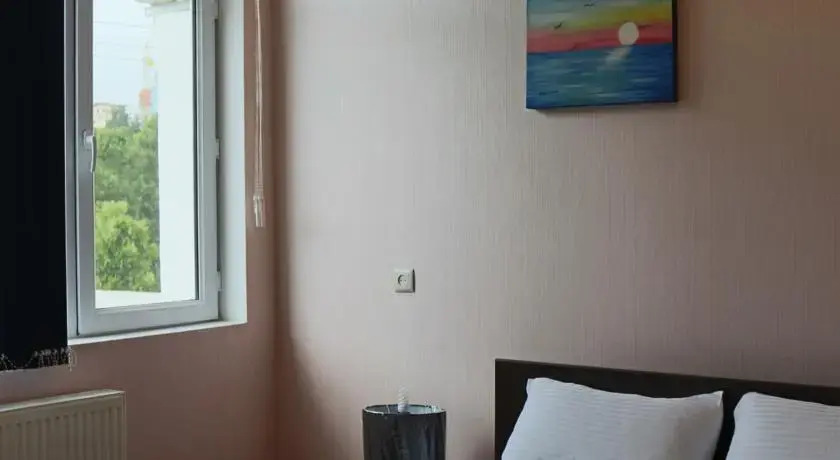 Тбилиси: Tetri Sakhli Hotel