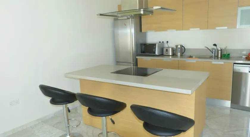 Агиос Тихонас: Amathusa Coastal Heights Apartment K101