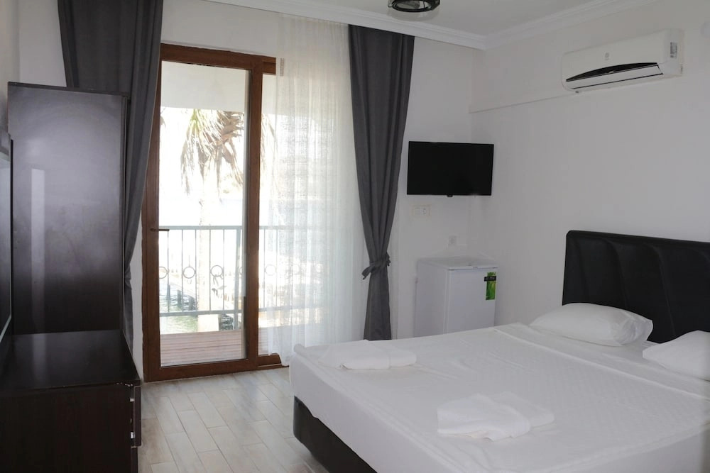 Турунч: Korfez Hotel