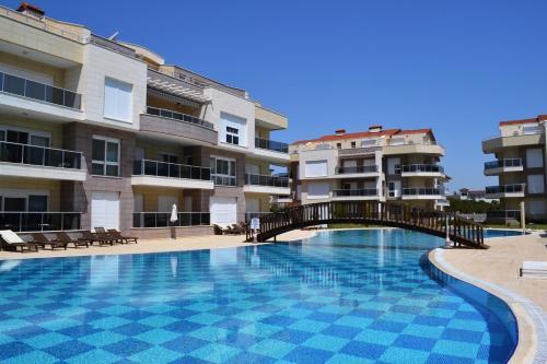 Белек: Antalya belek odyssey park ground floor 2 bedrooms pool view close to center