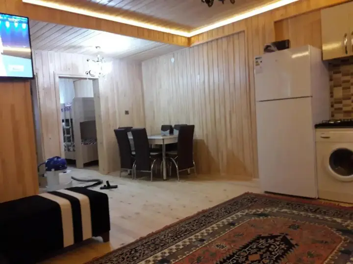 Узунгёль: Ay Home Apart