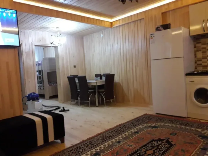 Узунгёль: Ay Home Apart