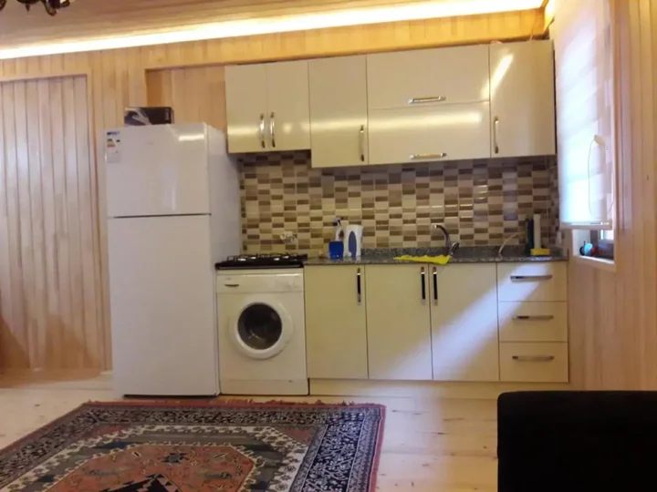 Узунгёль: Ay Home Apart