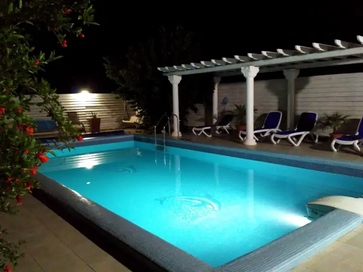 Частный дом Sunny Holiday Home — фото 4