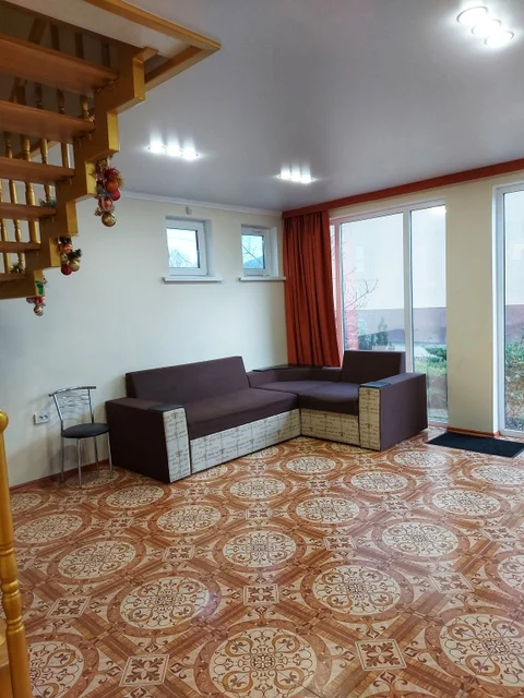 Весёлое: Частный дом Sunny Holiday Home