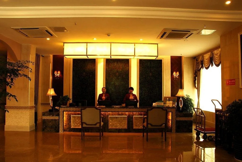 Цзуньи: Euro River Bank Hotel