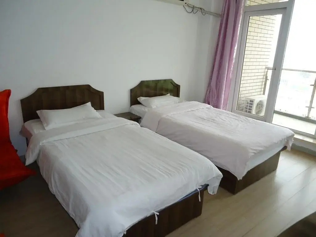 Дали: Yilanlou Inn With Lake View