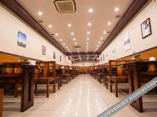 Циндао: Qingdao Ruiting Seaview Aparthotel