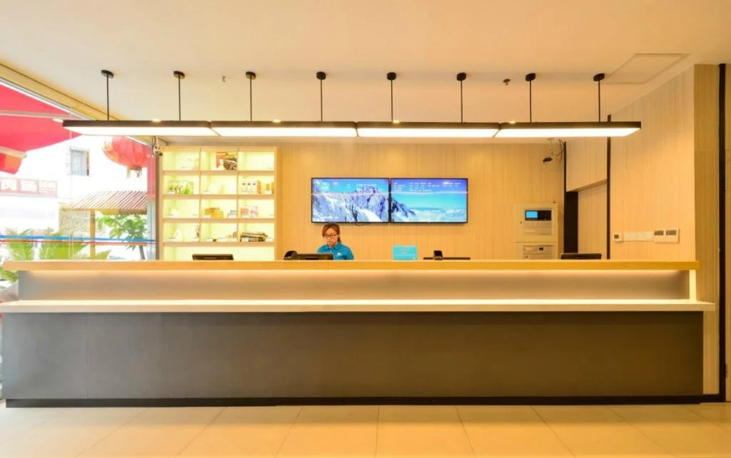 Яньань: Hanting Express Yanan Baimi Avenue