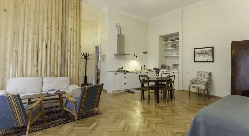 Тбилиси: Cosy Studio