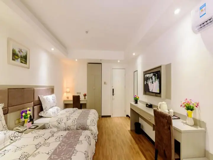 Гуанчжоу: S&P Holiday Inn Baiyun Airport(Airport 2 Branch)