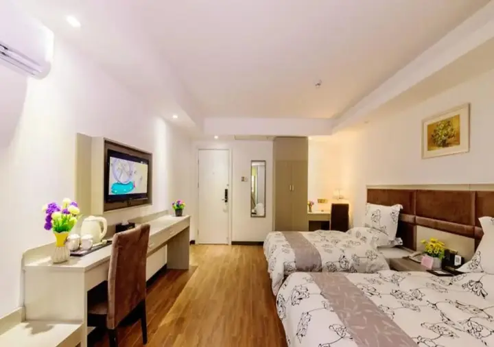 Гуанчжоу: S&P Holiday Inn Baiyun Airport(Airport 2 Branch)