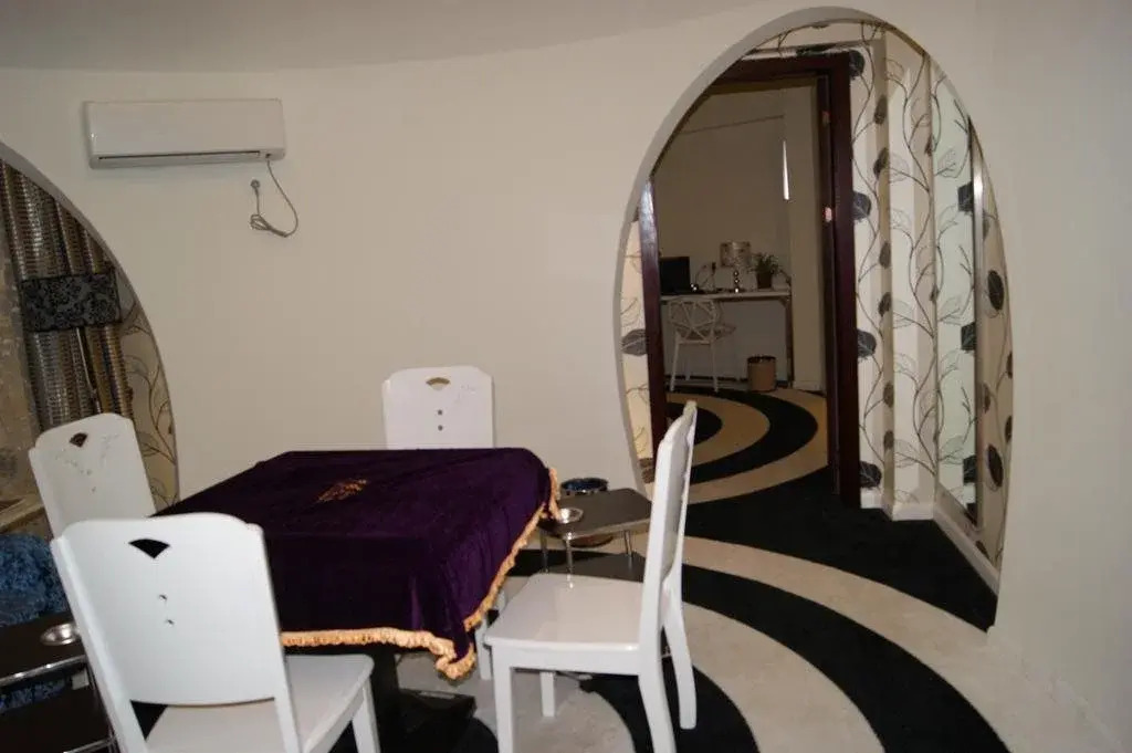 Синъи: Kalun Shijue Hotel
